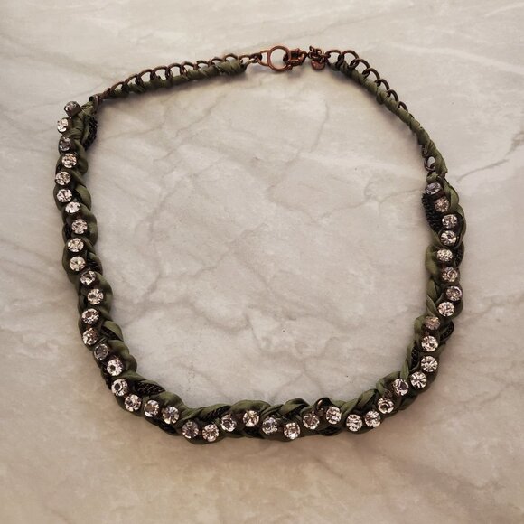 💚 J.Crew Olive Green Fabric Gunmetal Rhinestones Crystals Twisted Necklace 💚 - Picture 1 of 13